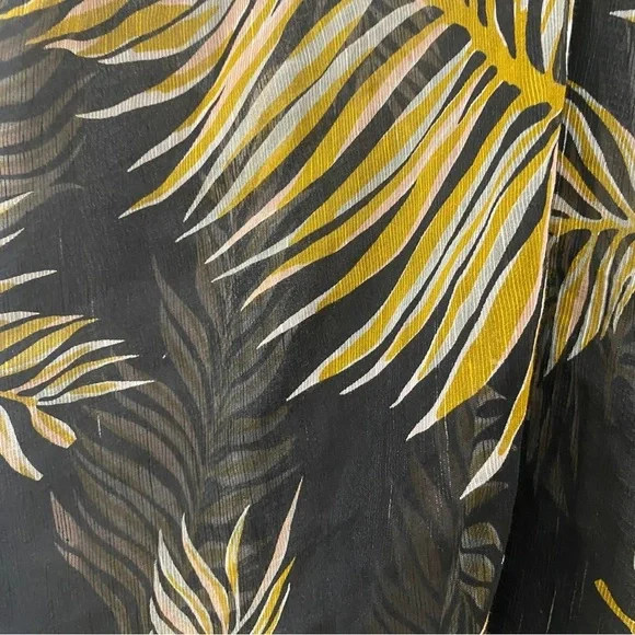 Forte forte 100% silk desert leaf print voile top in black and gold - Picture 13 of 14